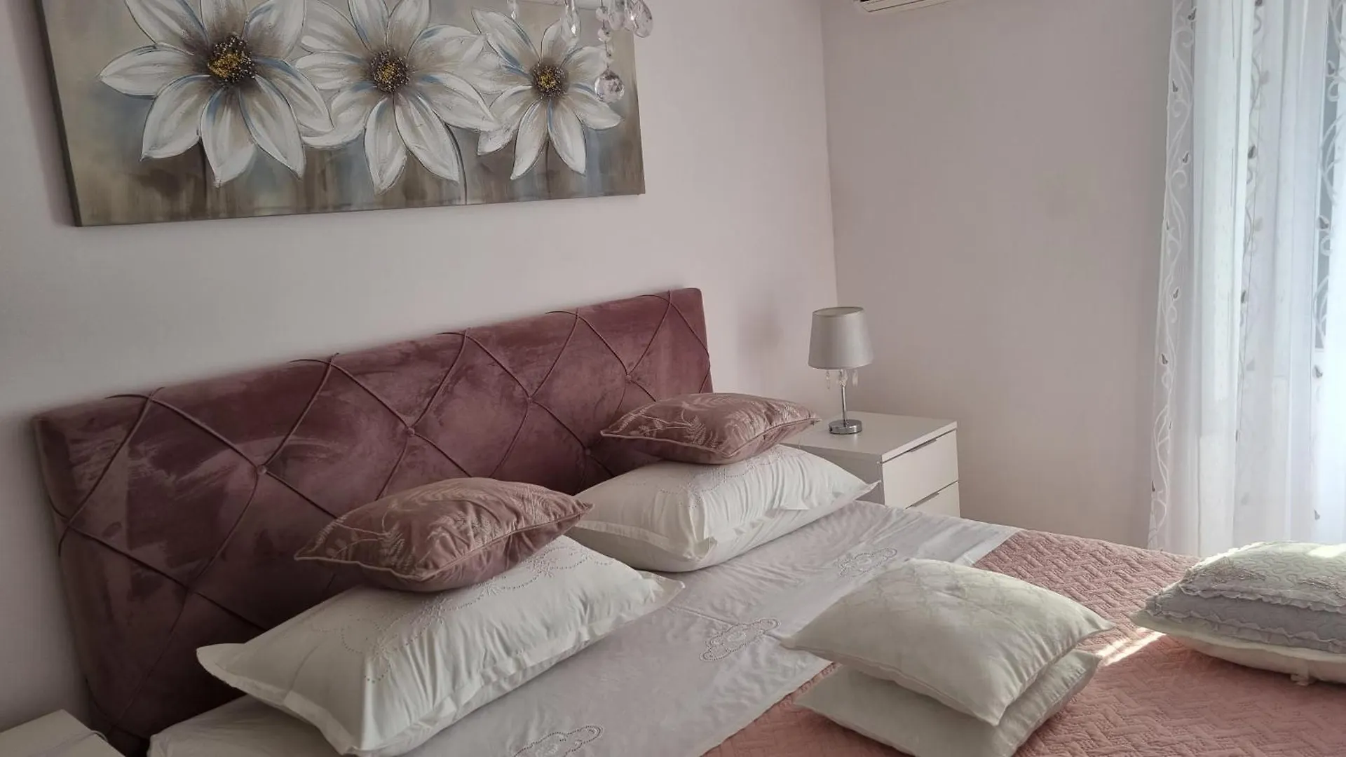 Apartment Vestibul Inn Split