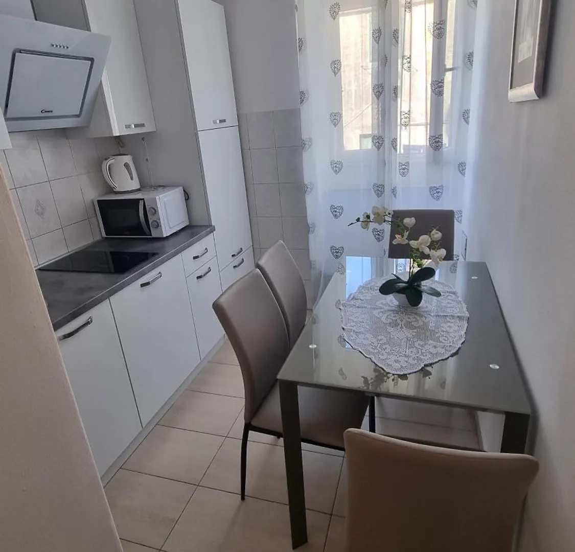 Apartment Vestibul Inn Split